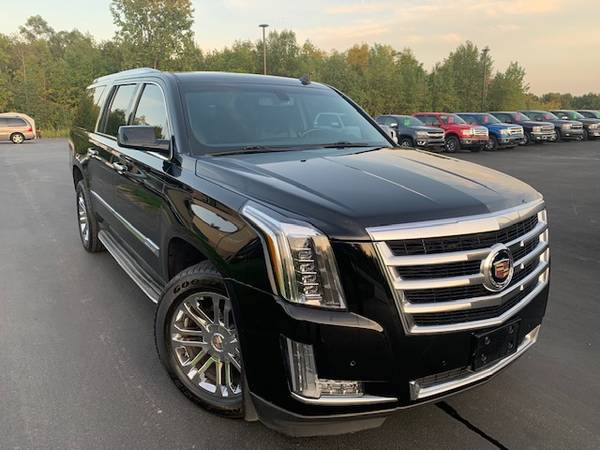 2015 Cadillac Escalade ESV! 4WD! Bckup Cam! Htd Lthr! Nav! New Tires! for sale in Suamico, WI – photo 3