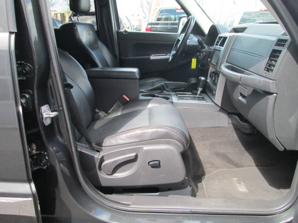 2010 JEEP LIBERTY LIMITED V6 4X4 ONLY 120025 MILES VERY NICE - cars for sale in East Providence, RI – photo 16