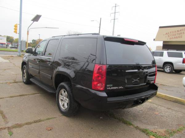 2011 GMC YUKON XL 4X4 3RD BUY HERE PAY HERE ( 7500 DOWN PAYMENT ) -... for sale in Detroit, MI – photo 14