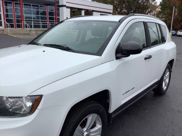 Reliable! 2010 Jeep Compass! We Finance! - cars & trucks - by dealer... for sale in Ortonville, MI – photo 10
