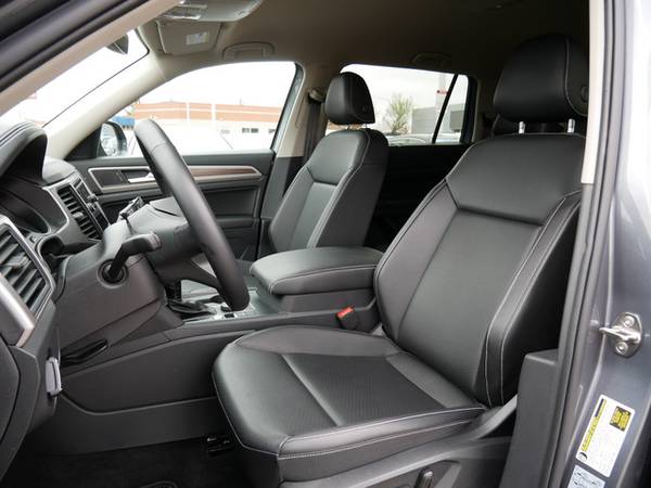 2021 Volkswagen VW Atlas 2 0T SE - - by dealer for sale in Inver Grove Heights, MN – photo 19