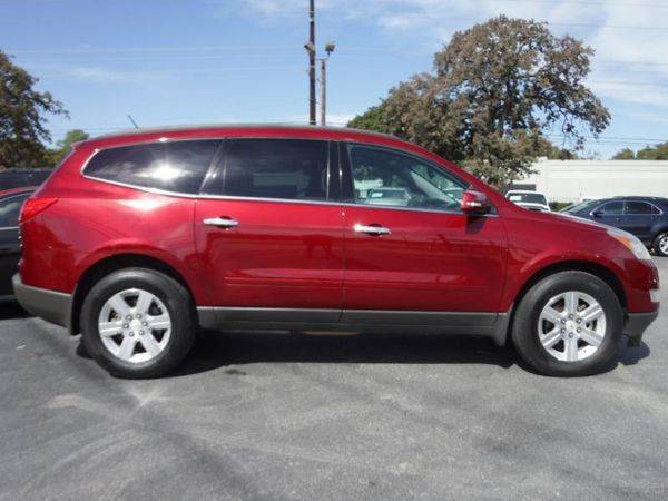 2011 Chevrolet Chevy Traverse LT 4dr SUV w/1LT ALL CREDIT WELCOME! for sale in Denton, TX – photo 6
