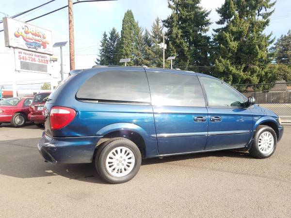 SOLD Thanks!! 2002 Chrysler Town and Country EX for sale in Springfield, OR – photo 5
