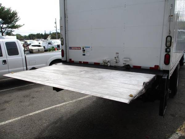 2016 Ford Super Duty F-650 Straight Frame 24 FOOT BOX TRUCK LIFT... for sale in south amboy, MA – photo 10