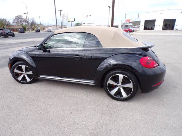 2013 Volkswagen VW Beetle 2 0T w/Sound/Nav - - by for sale in Brownwood, TX – photo 6