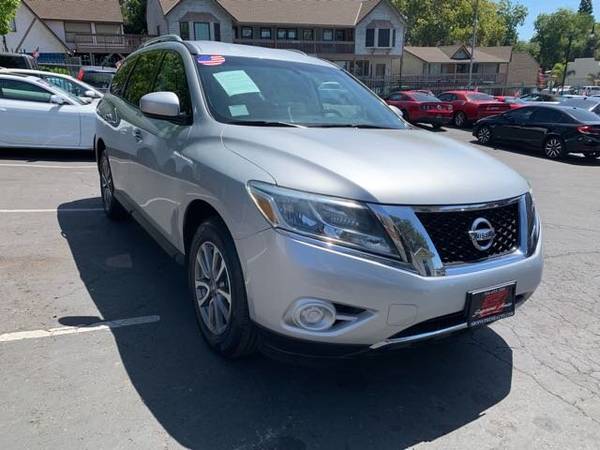 2013 Nissan Pathfinder SV*4X4*Tow Package*Back Up Camera*Roof Rack* for sale in Fair Oaks, CA – photo 5