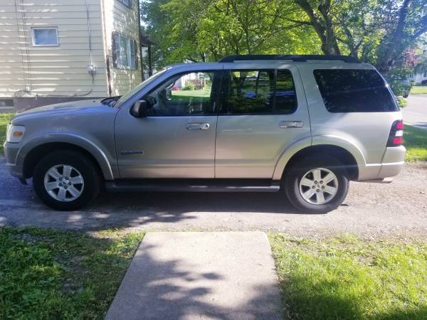 2008 Ford Explorer XLT for sale in Rochester , NY – photo 3