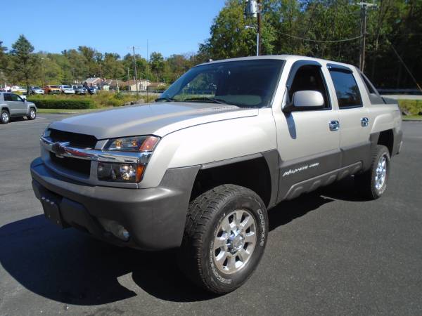 2004 chevy avalanche 2500 8.1 4x4 for sale in Elizabethtown, PA – photo 2