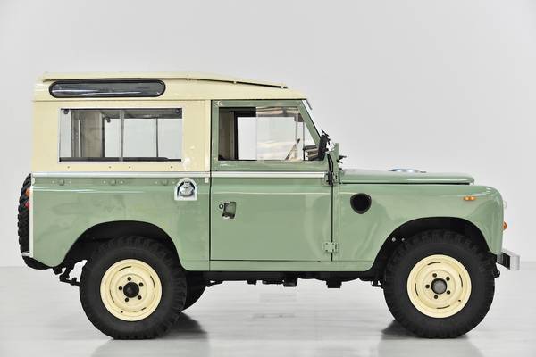 1983 Land Rover Series III - cars & trucks - by dealer - vehicle... for sale in Van Nuys, CA – photo 2