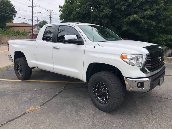 Lifted 2015 Tundra for sale in Norwich, CT – photo 7