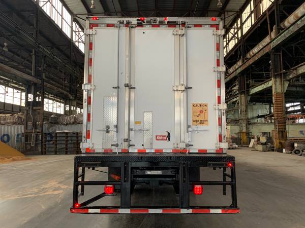 2013 Hino 338 7.6L Turbo Diesel 26ft Reefer Box Truck Pull Out Ramp... for sale in Lebanon, MD – photo 4