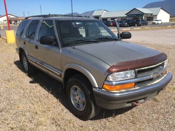 2000 Chevrolet Blazer LS 4WD 5D4.3 - cars & trucks - by dealer -... for sale in Columbia Falls, MT – photo 2