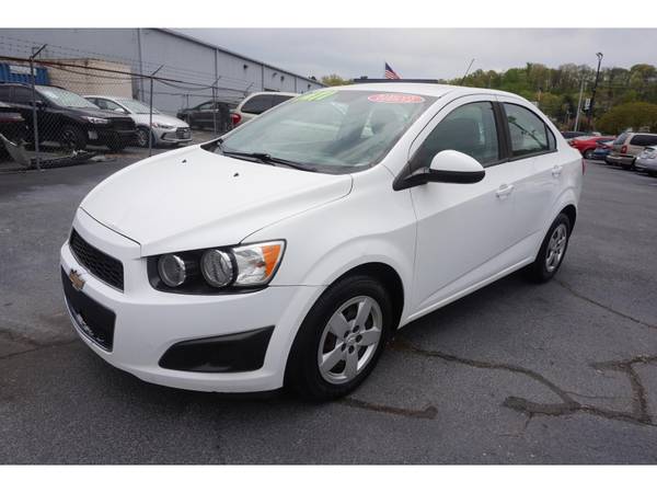 2013 Chevrolet Chevy Sonic 4dr Sdn Auto LS - - by for sale in Knoxville, TN – photo 4
