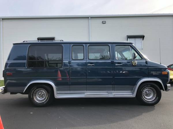 1992 *Chevrolet* *G20* Blue - cars & trucks - by dealer - vehicle... for sale in Johnstown , PA – photo 7