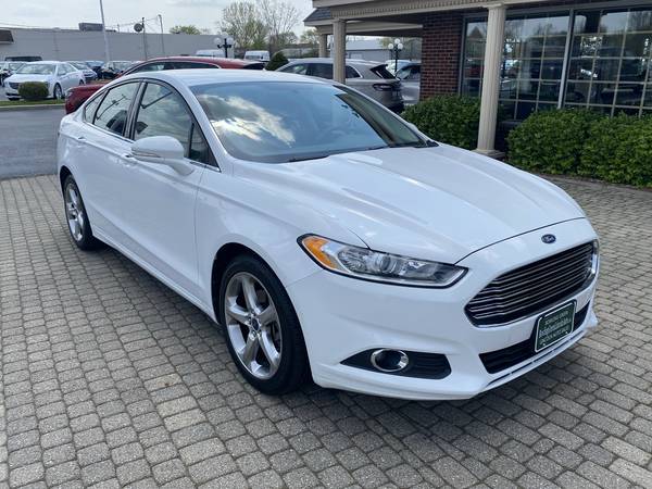 2013 Ford Fusion SE Sedan - - by dealer - vehicle for sale in Bowling Green, MI – photo 5