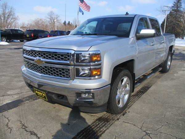 2014 chevrolet 1500 4x4 crewcab LT - - by dealer for sale in Fort Atkinson, WI – photo 2