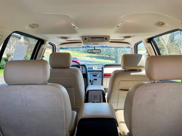 2006 Lincoln Navigator Luxury - - by dealer for sale in Knoxville, TN – photo 20