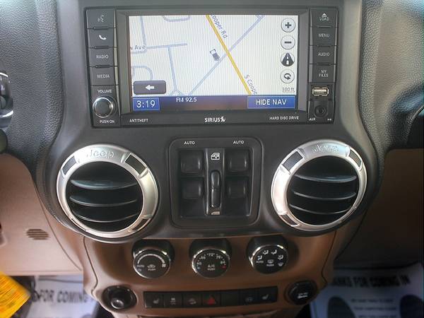 2012 JEEP WRANGLER UNLIMITED SAHARA 4X4 * LEATHER * NAV * NEW TOP!! for sale in West Berlin, NJ – photo 11