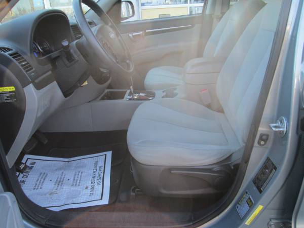 2009 HYUNDAI SANTA FE GLS AWD V6 LOADED VERY CLEAN - cars & trucks -... for sale in East Providence, RI – photo 12