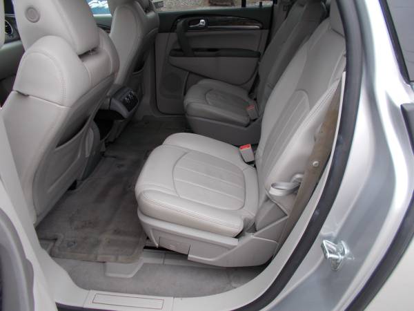 2014 Buick Enclave Leather - cars & trucks - by dealer - vehicle... for sale in Fairbury, NE, NE – photo 9