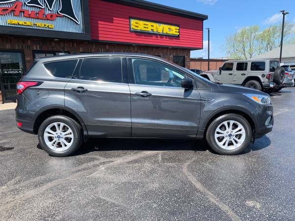 2017 Ford Escape SE - 30 MPG - 63k miles! - - by for sale in Oak Forest, IL – photo 8