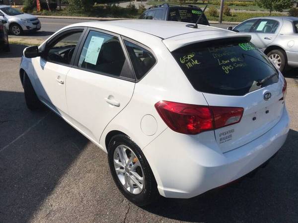 2012 Kia Forte5 EX 4dr Hatchback 6A 65457 Miles - cars & trucks - by... for sale in leominster, MA – photo 6