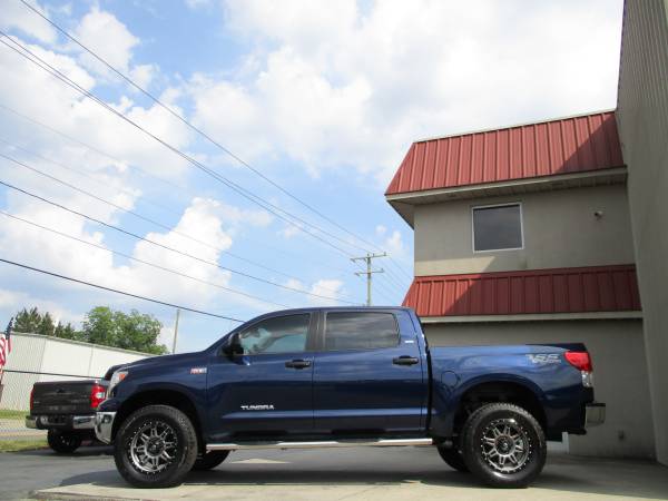 LIFTED 2013 TUNDRA CREWMAX PICKUP 4X4 5.7L *LOW MILES* 20" FUEL WHEELS for sale in KERNERSVILLE, SC – photo 6