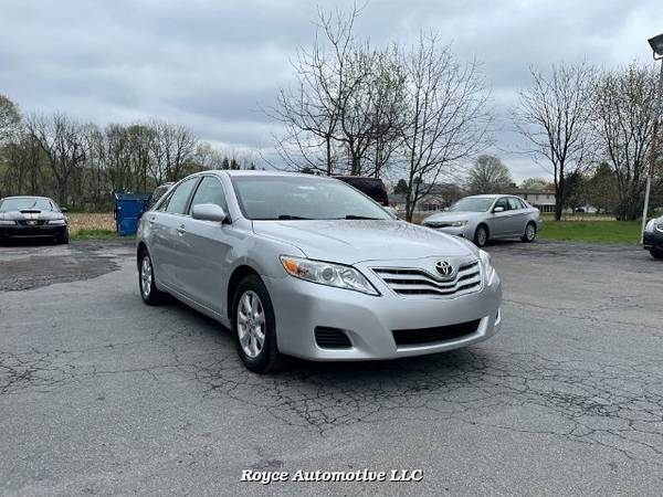 2011 Toyota Camry LE 6-Spd AT - - by dealer - vehicle for sale in Lancaster, PA – photo 2