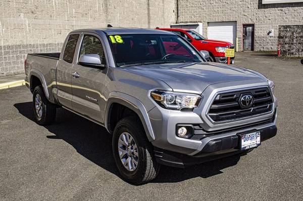2018 Toyota Tacoma - - by dealer - vehicle automotive for sale in McMinnville, OR – photo 9