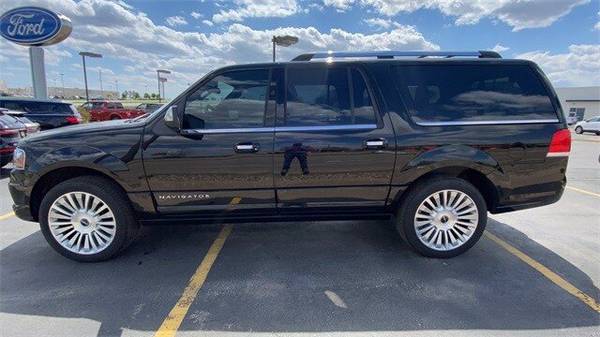 2017 Lincoln Navigator L Reserve suv - - by dealer for sale in Iowa City, IA – photo 5
