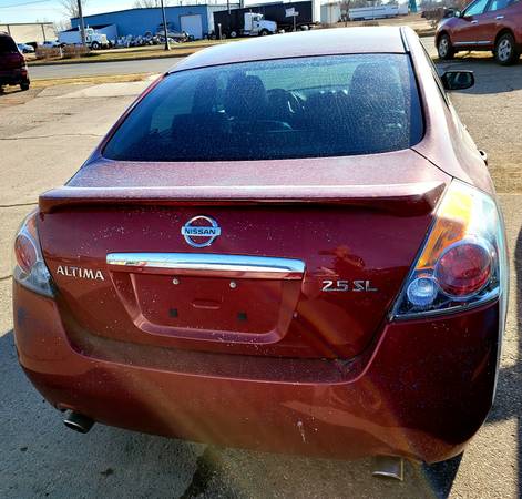 2008 Nissan Altima super clean - cars & trucks - by dealer - vehicle... for sale in West Fargo, ND – photo 4