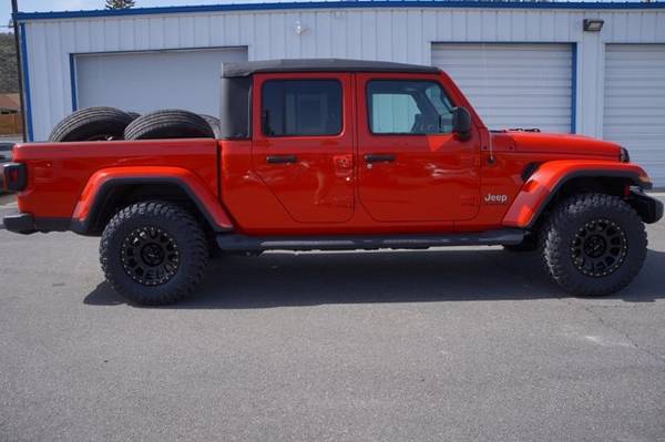 2020 Jeep Gladiator OVERLAND - - by dealer - vehicle for sale in Portland, OR – photo 9