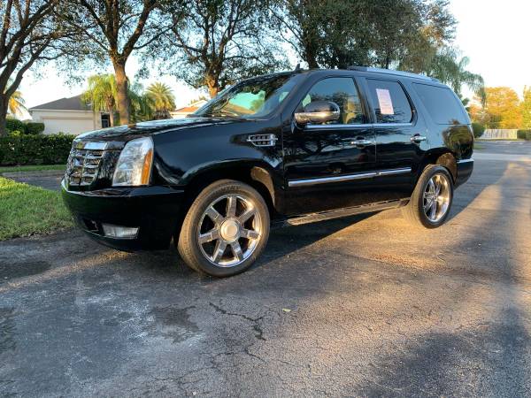 2013 Cadillac Escalade - cars & trucks - by owner - vehicle... for sale in Vero Beach, FL – photo 2