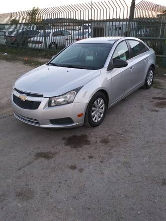 2011 Chevy Cruze - cars & trucks - by dealer - vehicle automotive sale for sale in Killeen, TX – photo 3