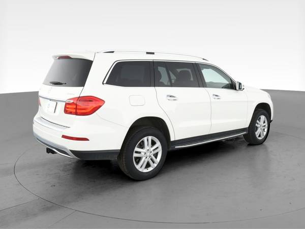 2013 Mercedes-Benz GL-Class GL 450 4MATIC Sport Utility 4D suv White... for sale in Chicago, IL – photo 11