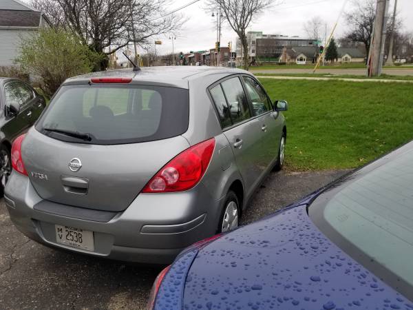 2010 Nissan versa s 1 owner for sale in Madison, WI – photo 4