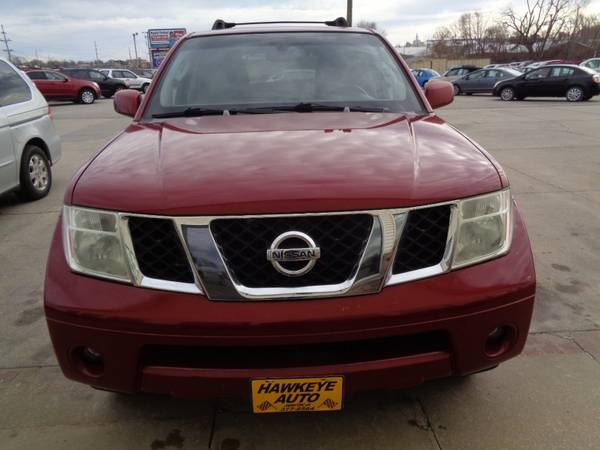 2005 Nissan Pathfinder XE 4WD 126kmiles 3rd-Row! - cars & trucks -... for sale in Marion, IA – photo 17