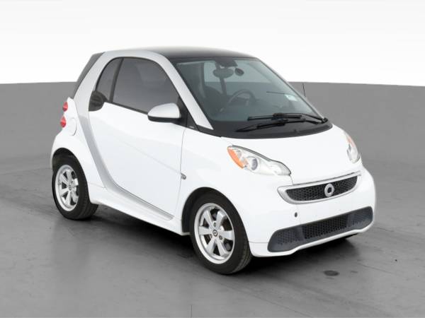 2013 smart fortwo Pure Hatchback Coupe 2D coupe White - FINANCE... for sale in Atlanta, AZ – photo 15
