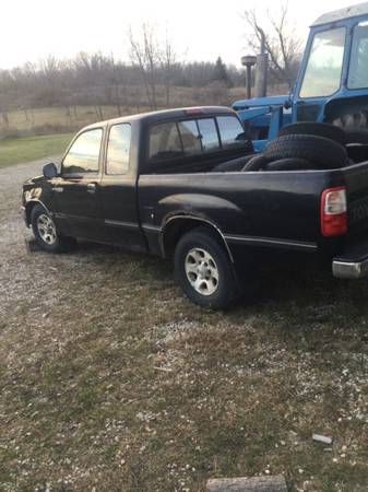 Toyota T100 2wd SRS extCab - cars & trucks - by owner - vehicle... for sale in Kewaunee, WI – photo 2