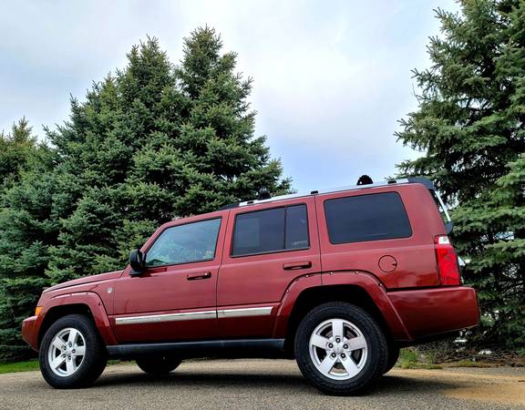 2007 JEEP Commander Limited HEMI 4x4 - - by dealer for sale in Holland , MI – photo 5