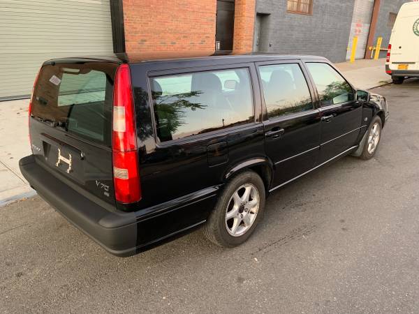 2000 Volvo V70 Wagon, 80k Miles , clean title and carfax, great cond. for sale in Brooklyn, NY – photo 4
