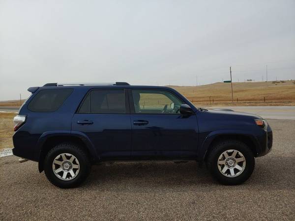 2016 Toyota 4Runner Trail LOW MILES 4X4 V6 NAVIGATION TRAIL EDITION... for sale in Cheyenne, WY – photo 6