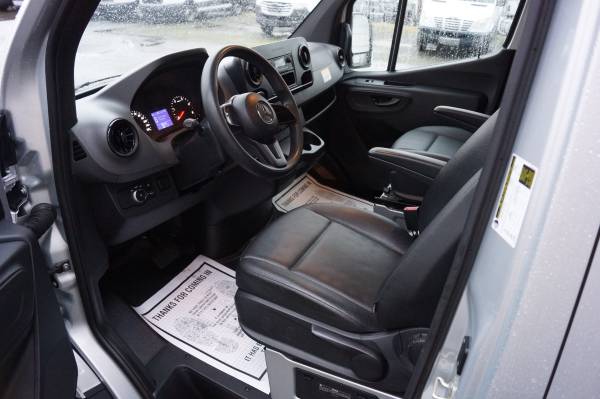 2019 Mercedes Sprinter 2500 CREW VAN diesel 1/2 cargo 1/2 pass van -... for sale in Des Moines, WA – photo 11