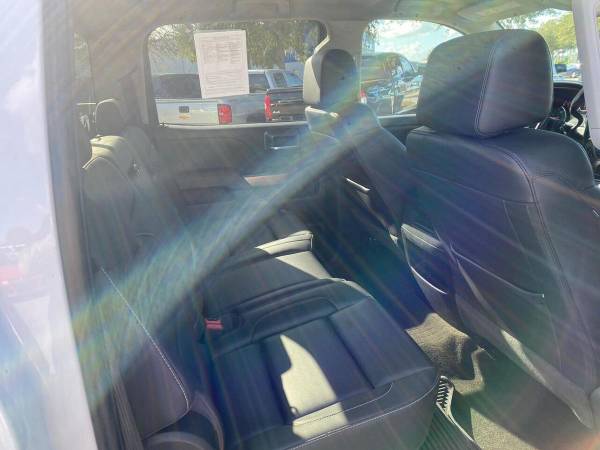 2017 Chevrolet Chevy Silverado 3500HD LTZ 4x4 4dr Crew Cab DRW - Low... for sale in Winter Garden, FL – photo 23
