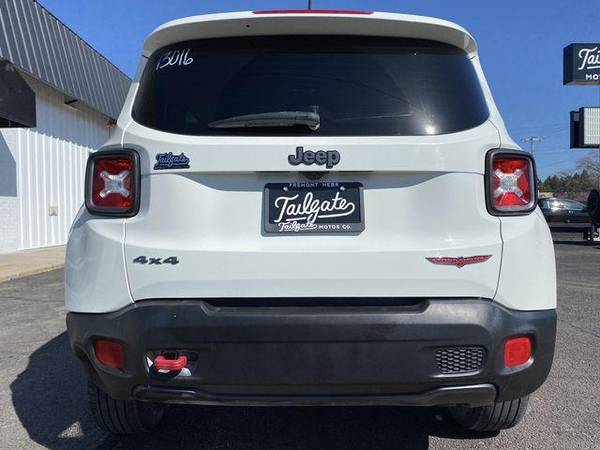 2016 Jeep Renegade Trailhawk Sport Utility 4D Family Owned! for sale in Fremont, NE – photo 6