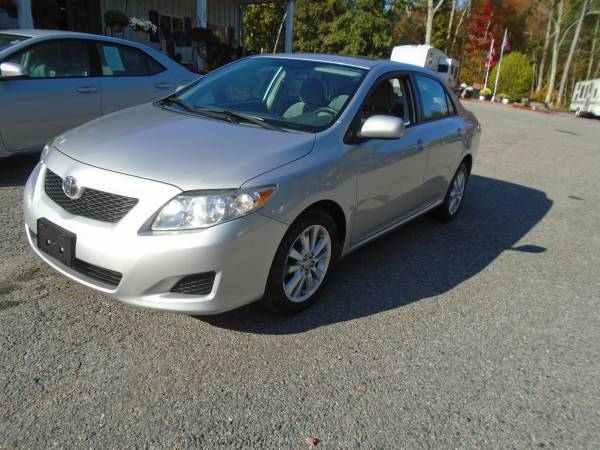 2009 toyota corolla /moon roof/one owner/mint - cars & trucks - by... for sale in Douglas, RI – photo 3