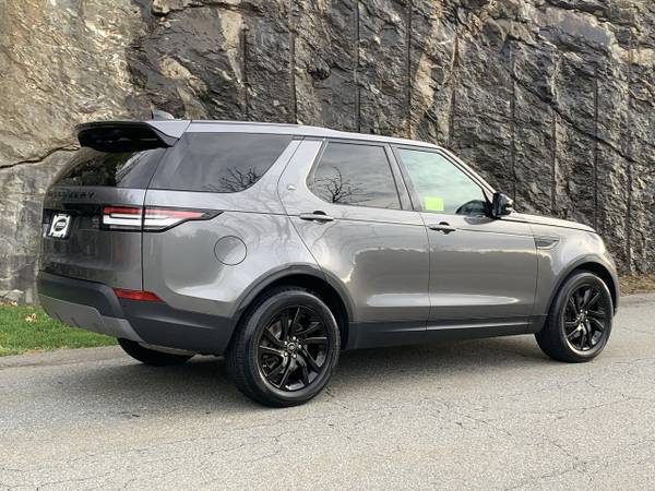 2017 Land Rover Discovery SE - cars & trucks - by dealer - vehicle... for sale in Tyngsboro, MA – photo 15