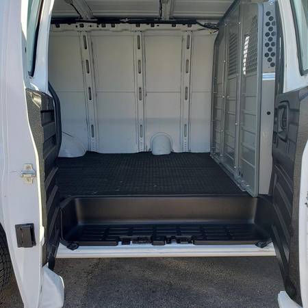 2017 CHEVROLET 2500 EXPRESS CARGO VAN RWD 2500 135 INCH... for sale in Abington, MA – photo 12