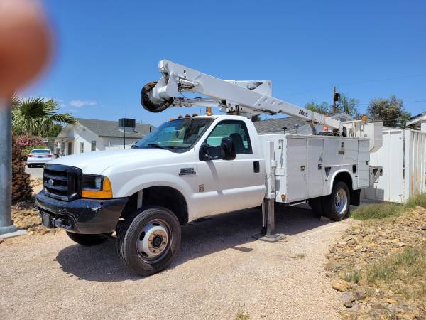 Ford bucket truck for sale in Las Vegas, NV – photo 2