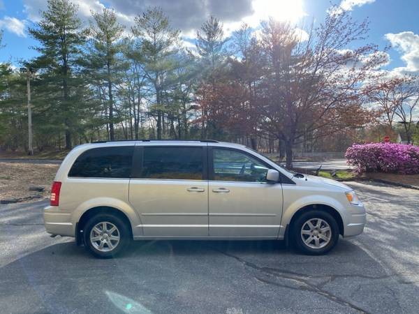 2008 Chrysler Town and Country Touring 4dr Mini Van for sale in Maynard, MA – photo 5